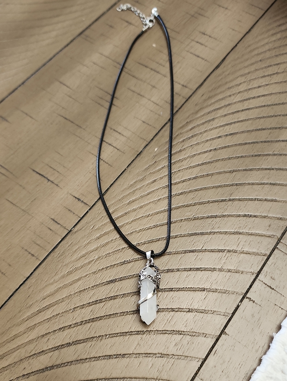 1pc Vintage Natural Agate Crystal Bullet Shape Pointed Hexagonal Column Pendant